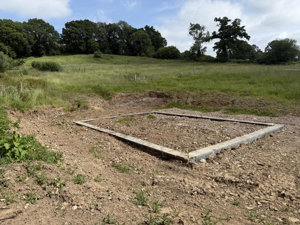 Lot: 69 - 3.24 ACRES OF LAND WITH PLANNING FOR AGRICULTURAL BUILDING - WORKS COMMENCED - General view of Land showing footing